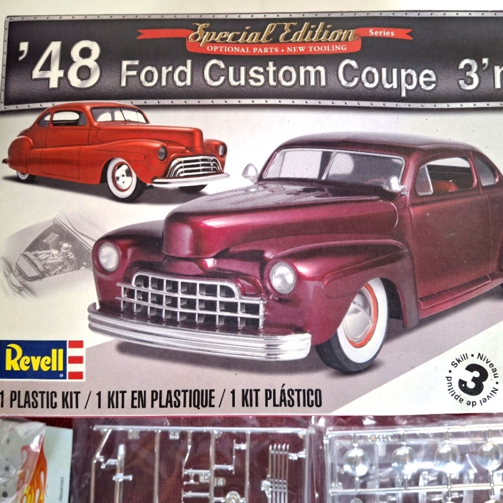 Revell 48 Ford model car kit